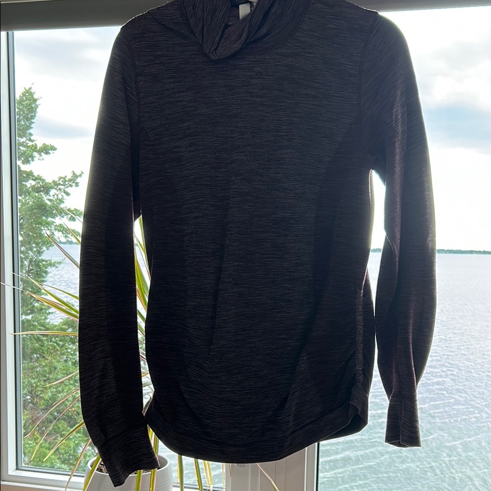 Deep purple/maroon heathered LuLulemon Long Sleeve Pullover